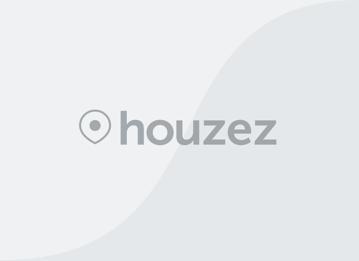 12-Room-Spacious Apartment